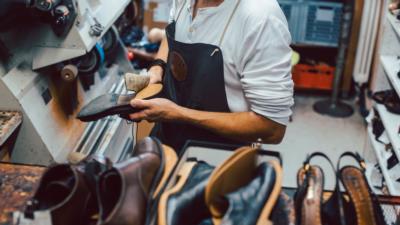 Schuhe reparieren und pflegen – DIY oder Schusterei - PARTNERHANDWERKER.DE