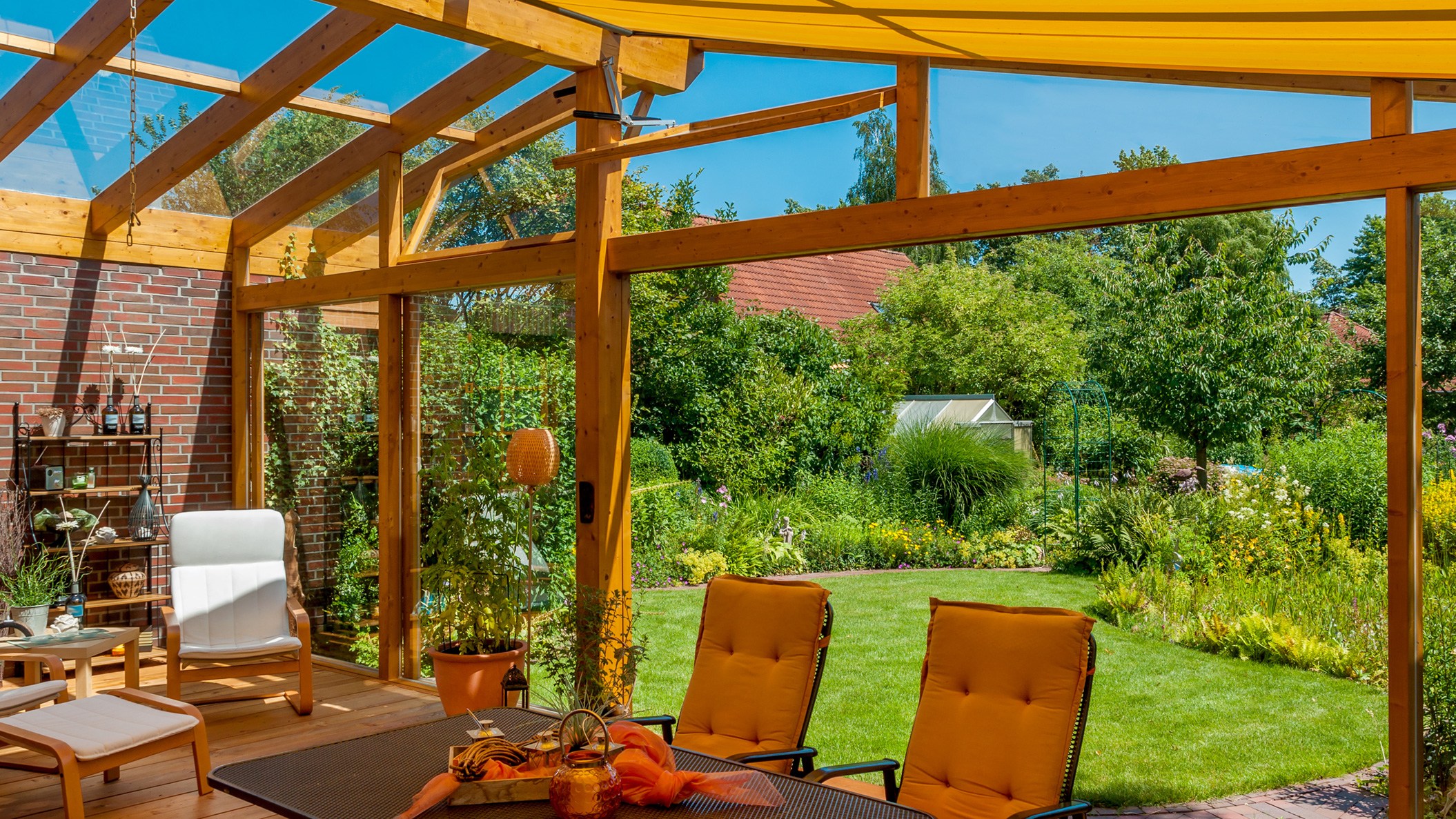 Sonnenschutz auf der Terrasse – die richtige Wahl für Ihren Garten