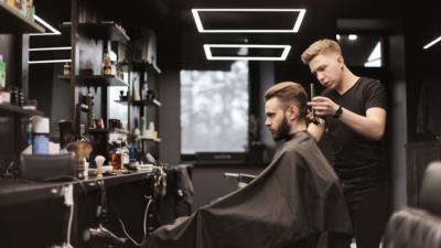 Haare schneiden beim Friseur – gesunde Haare sind kein Zufall!   - PARTNERHANDWERKER.DE